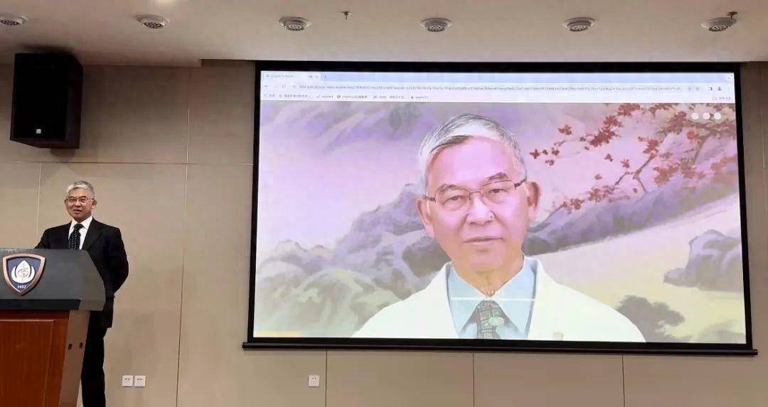 元宇宙医学数字人GPT在闵行亮相<strong></p>
<p>元宇宙</strong>，未来专家将有“分身术”