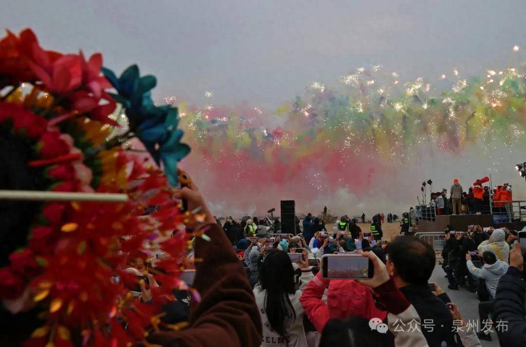 蔡国强烟花秀大量无人机坠海<strong></p>
<p>XRP交易</strong>，网友直呼遗憾，本人回应