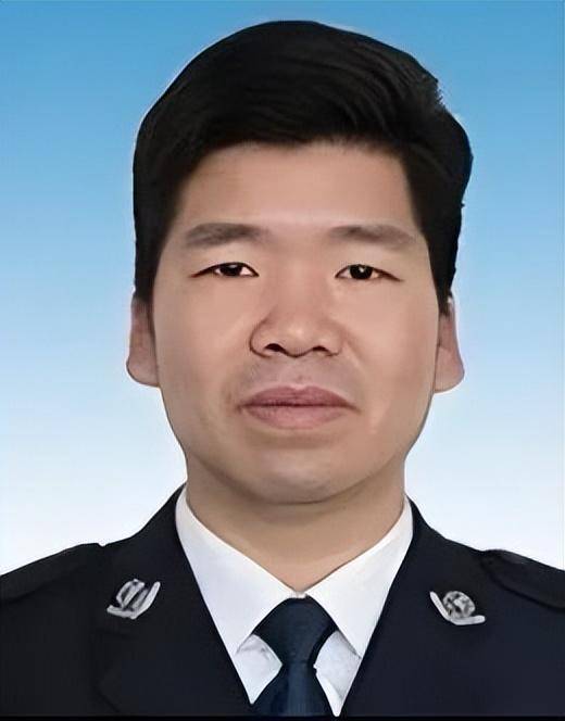 福建4位干部履新<strong></p>
<p>瑞波币交易app</strong>，2位升副厅