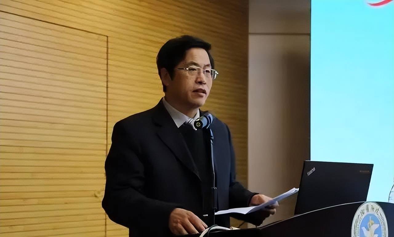 江苏省纪委监委通报：王人颢、徐开林同日被查<strong></p>
<p>比特币的行情</strong>！