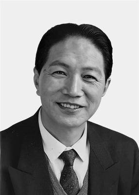 辽宁省人大常委会原副主任毕锡桢逝世<strong></p>
<p>比特币如何获得</strong>，曾任大连市委书记