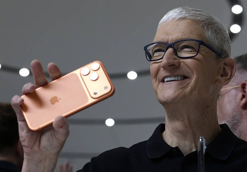 iPhone 17只是开始！苹果将陆续推出10款新品<strong></p>
<p>比特币在哪里购买</strong>，首款无显示屏智能眼镜也将亮相