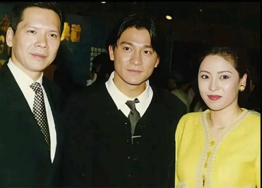 向太称曾借给刘德华4000万：没有打欠条<strong></p>
<p>比特币行情走势图最新</strong>，刘德华需要支付债务，那时候的他给不出那么多钱