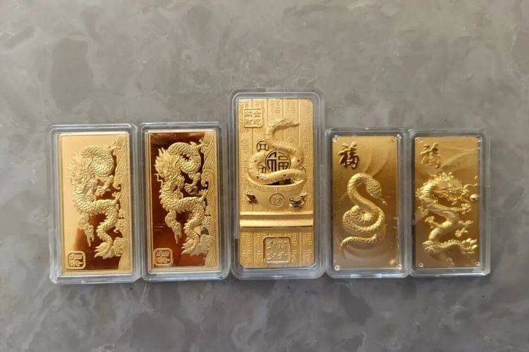 10余万黄金寄出后<strong></p>
<p>比特币网络拥堵</strong>，男子冲进派出所！