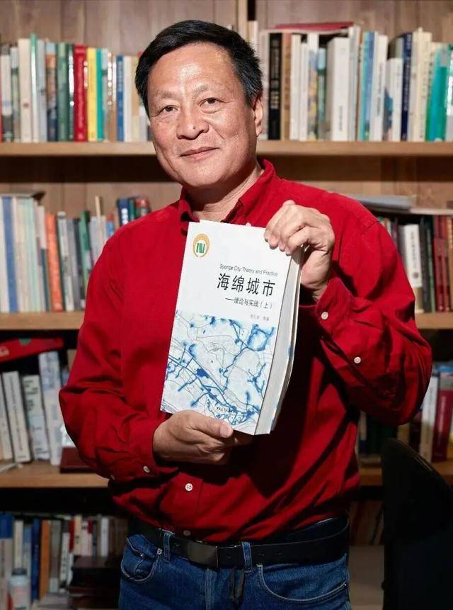 本月刚上福布斯榜的北大教授<strong></p>
<p>比特币网络拥堵</strong>，在巴西坠机遇难，警方披露详情