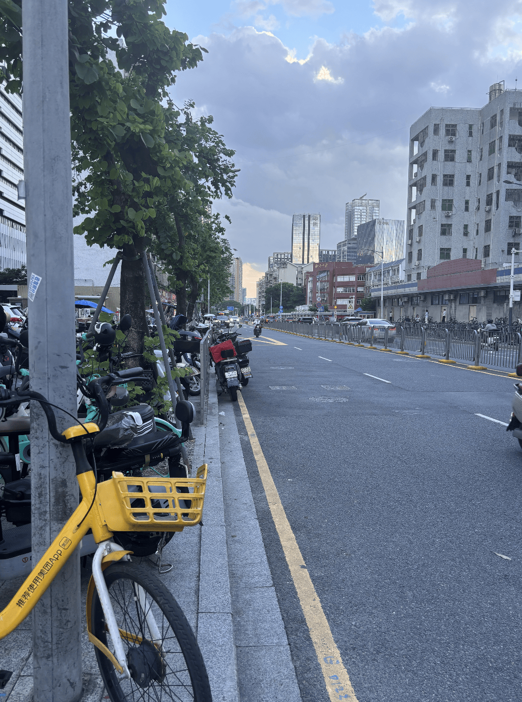 深圳一医院门口被指“举步维艰”<strong></p>
<p>2011年比特币价格</strong>！整治后记者实探:仍很堵