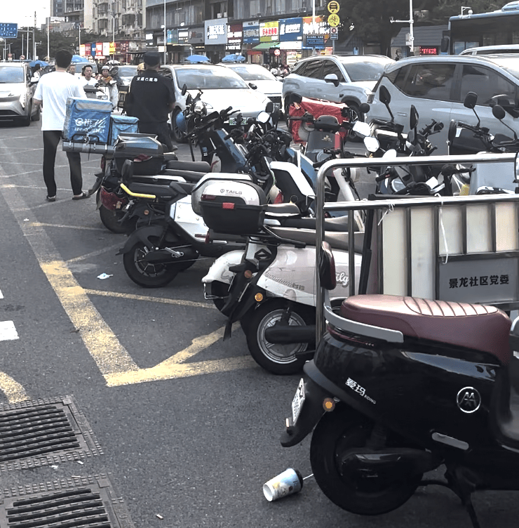 深圳一医院门口被指“举步维艰”<strong></p>
<p>2011年比特币价格</strong>！整治后记者实探:仍很堵