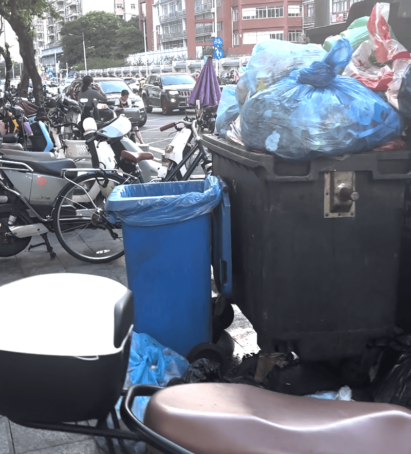 深圳一医院门口被指“举步维艰”<strong></p>
<p>2011年比特币价格</strong>！整治后记者实探:仍很堵