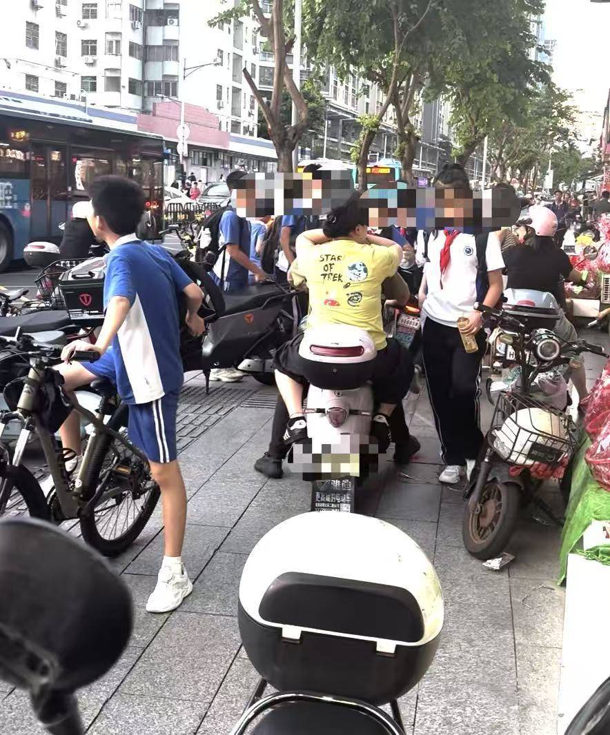 深圳一医院门口被指“举步维艰”<strong></p>
<p>2011年比特币价格</strong>！整治后记者实探:仍很堵