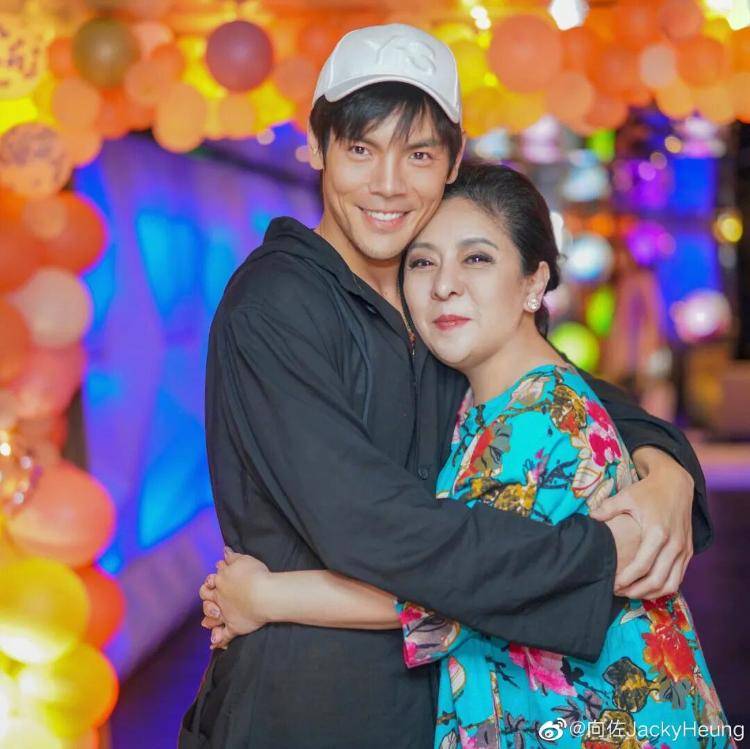 向太回应“向家破产”传闻：珠宝、豪宅都在<strong></p>
<p>比特币今天价格行情</strong>，还养着1000多名员工；向佐力挺：说话的人请有点底线