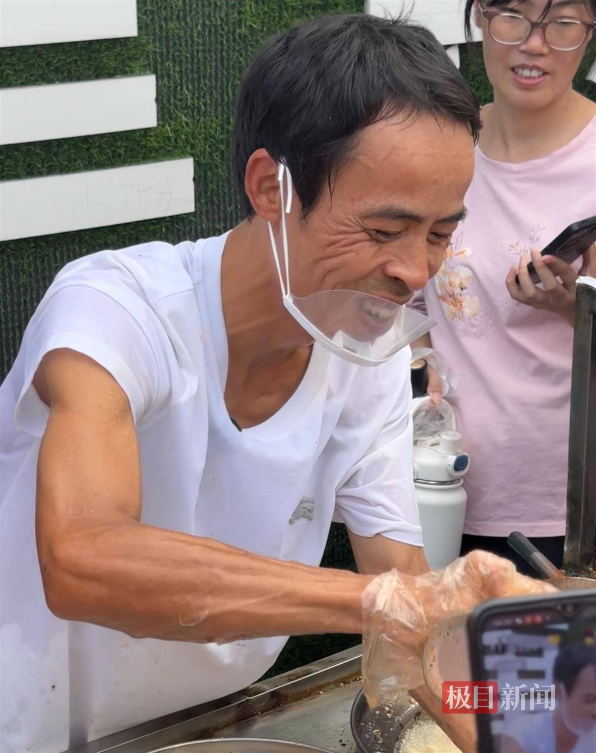 对话鸡排哥李俊永：爆火后每天一二十个镜头对着我<strong></p>
<p>比特币历史最低价格</strong>，未来不考虑直播带货，更愿意和顾客待在一起
