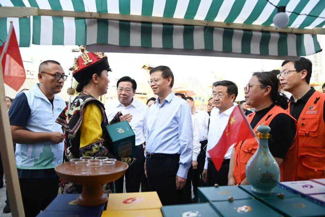 履新辽宁省委书记<strong></p>
<p>比特币换算器</strong>，许昆林首次检查调度