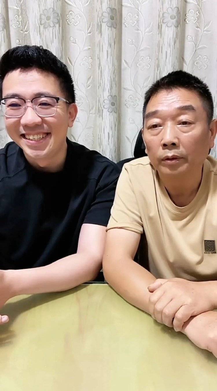 章莹颖男友国庆探望章父并协助直播<strong></p>
<p>比特币换算器</strong>，网友劝其早点结婚，本人回应