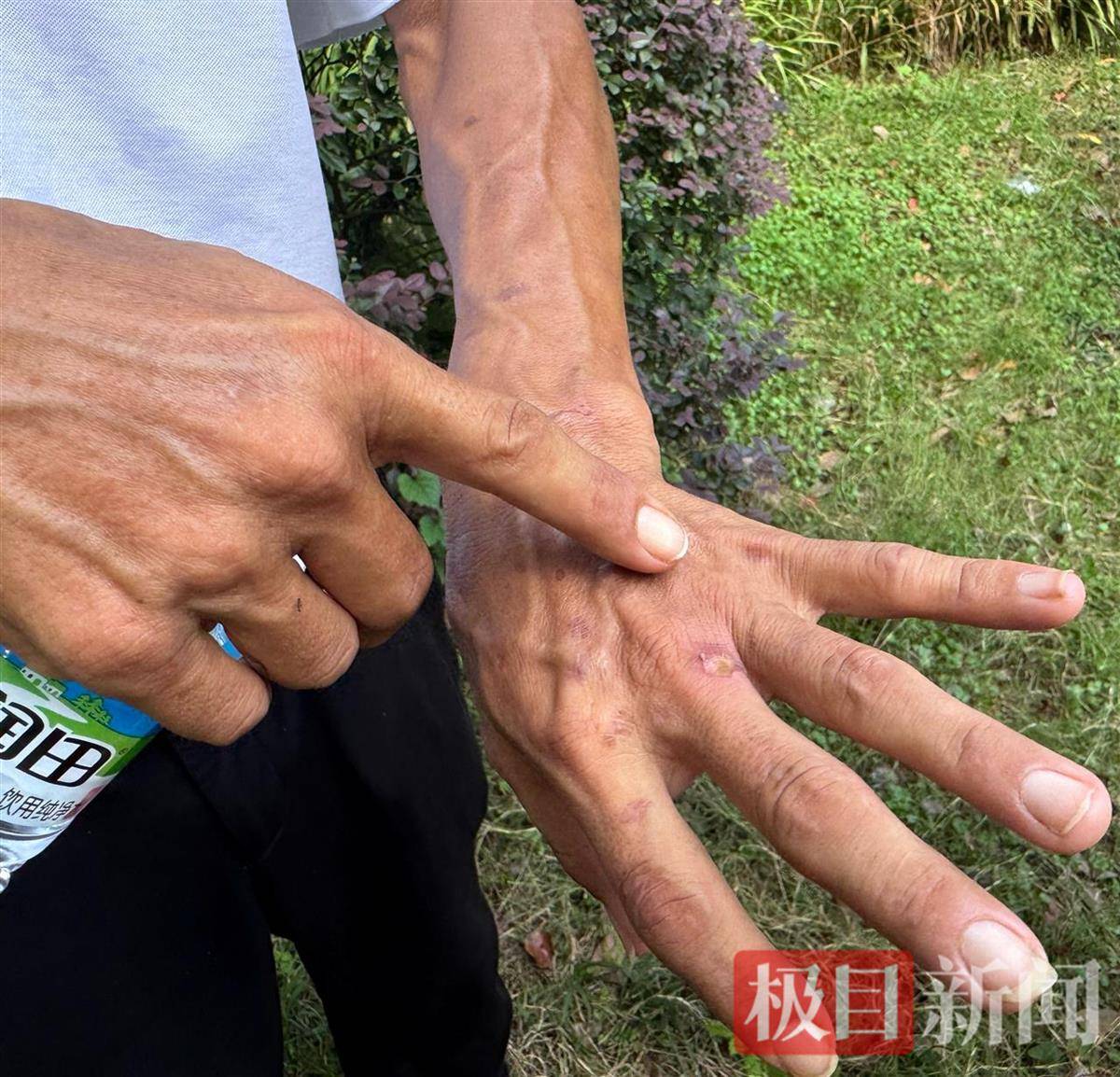 “鸡排哥”赚得盆满钵满购置多套房产？当事人幽默回应：还没到一个亿<strong></p>
<p>比特币换算器</strong>，你多来，我才能多卖2份