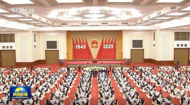 今年的国庆招待会<strong></p>
<p>比特币换算器</strong>，有几个重要信息