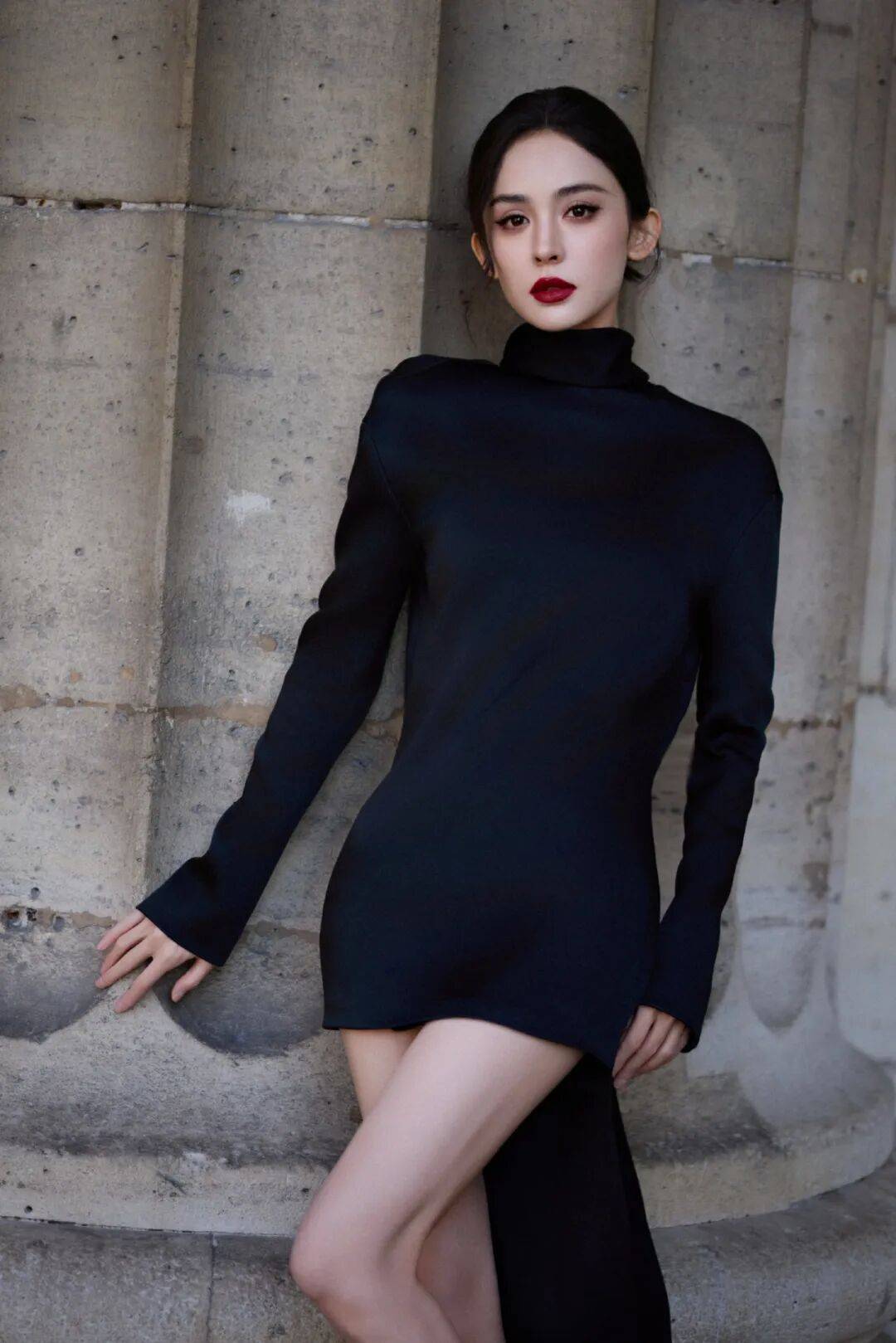 时装周上的女明星<strong></p>
<p>比特币最高价格是多少</strong>，秋冬氛围感一键封顶！
