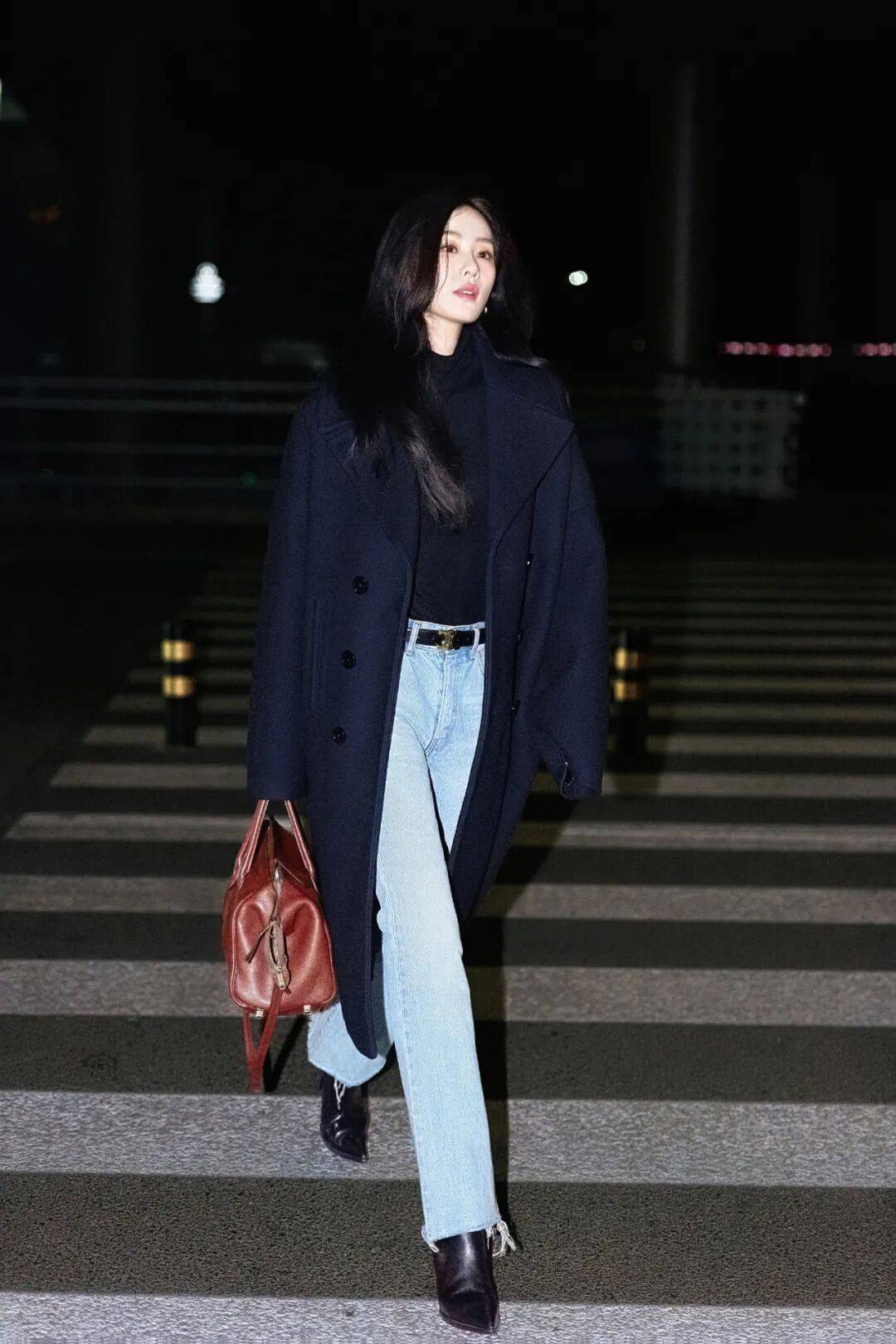 时装周上的女明星<strong></p>
<p>比特币最高价格是多少</strong>，秋冬氛围感一键封顶！