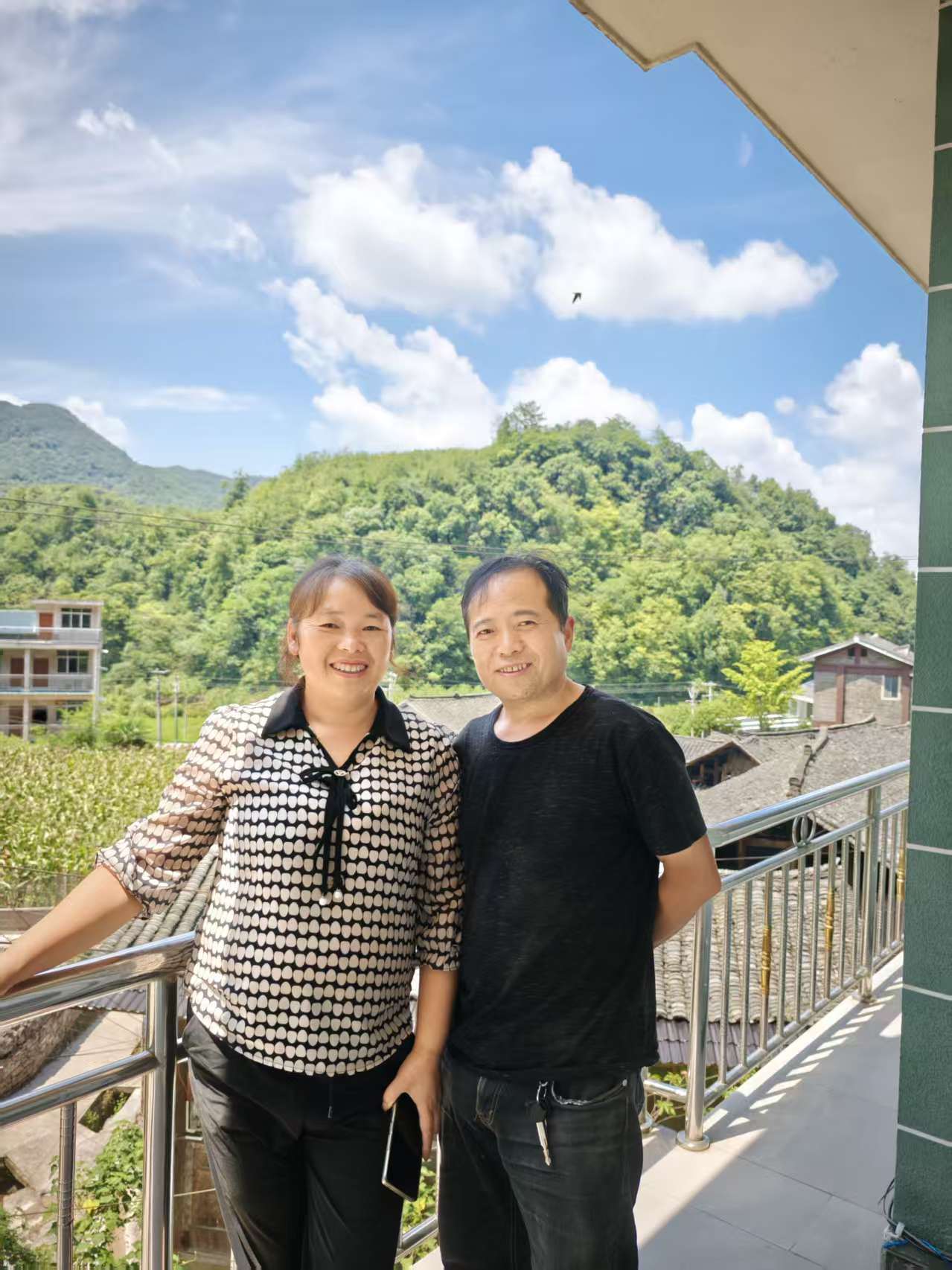 那个让老师骄傲的“调皮”班级！30年同学聚会<strong></p>
<p>比特币最新行情资讯</strong>，还伴有一封来自贵州的感谢信