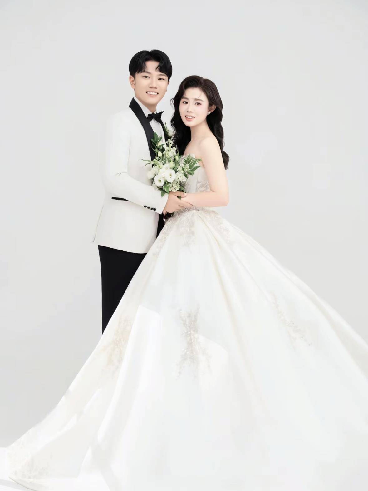 “千万富翁”解克锋儿子解清帅将举办婚礼<strong></p>
<p>比特儿</strong>，解克锋：很开心，邀请了部分寻亲家长参加