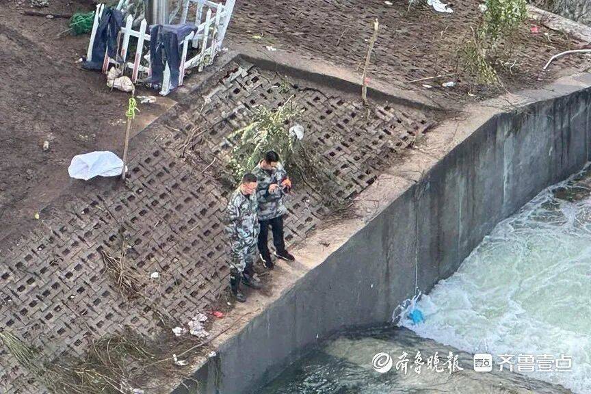“鱼多得数不过来<strong></p>
<p>比特儿下载</strong>，一网子下去能捞好几条”济南锦绣川水库开闸放水，大量鲢鱼被冲出，工作人员：禁止捕捞！