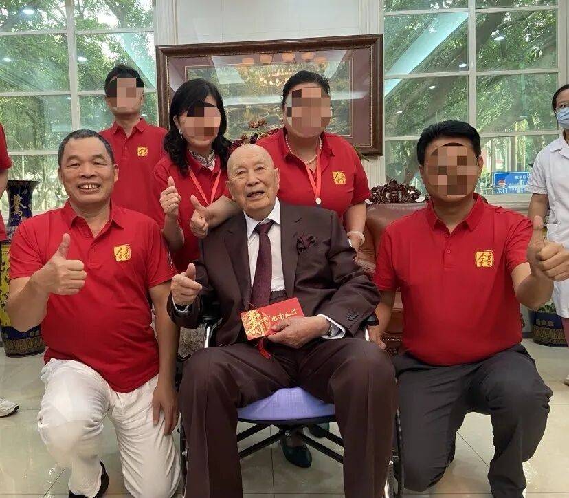 百岁院士声明“蹭合影”背后：双方交涉长达一年<strong></p>
<p>比特儿海外</strong>，均称付诸法律