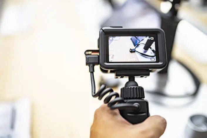 硬刚“背刺”争议<strong></p>
<p>比特儿海外</strong>，大疆为何主动降价？