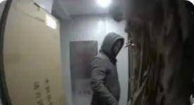 湖南一女主播被伪装的包裹炸伤<strong></p>
<p>比特儿海外</strong>，永州公安：正在核实具体情况