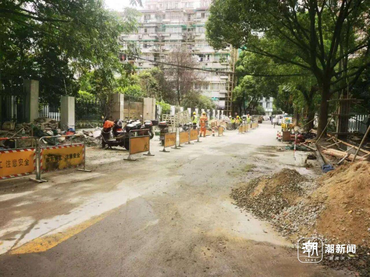 市中心一小区业主惊讶发现：走<strong></p>
<p>比特儿国际</strong>了20多年的“内部道路”竟是市政道路