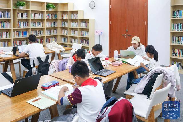 江苏苏州:建设邻里中心 打造家门口的幸福场景