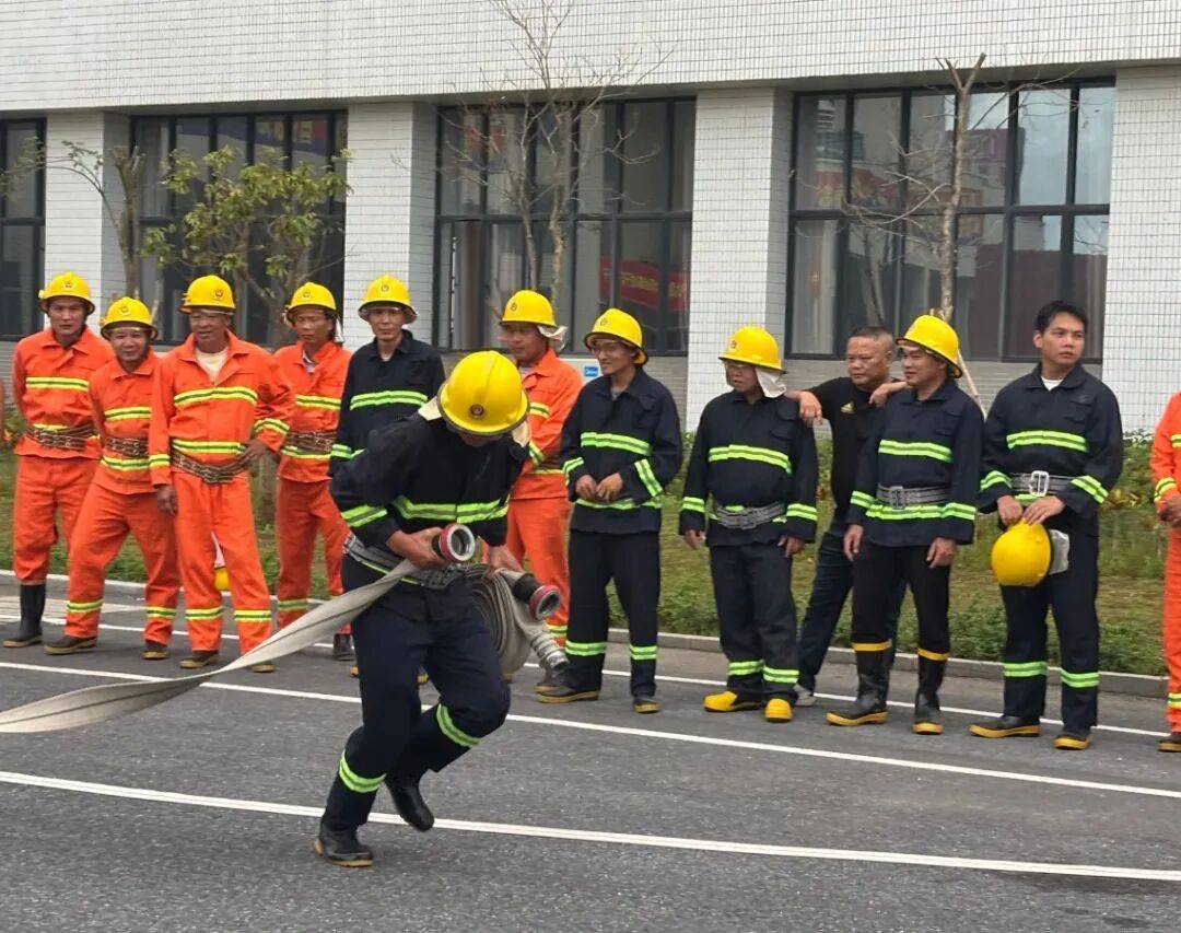 训考结合砺精兵<strong></p>
<p>比特儿海外交易平台</strong>！高新区微型消防站技能培训暨考核顺利举行