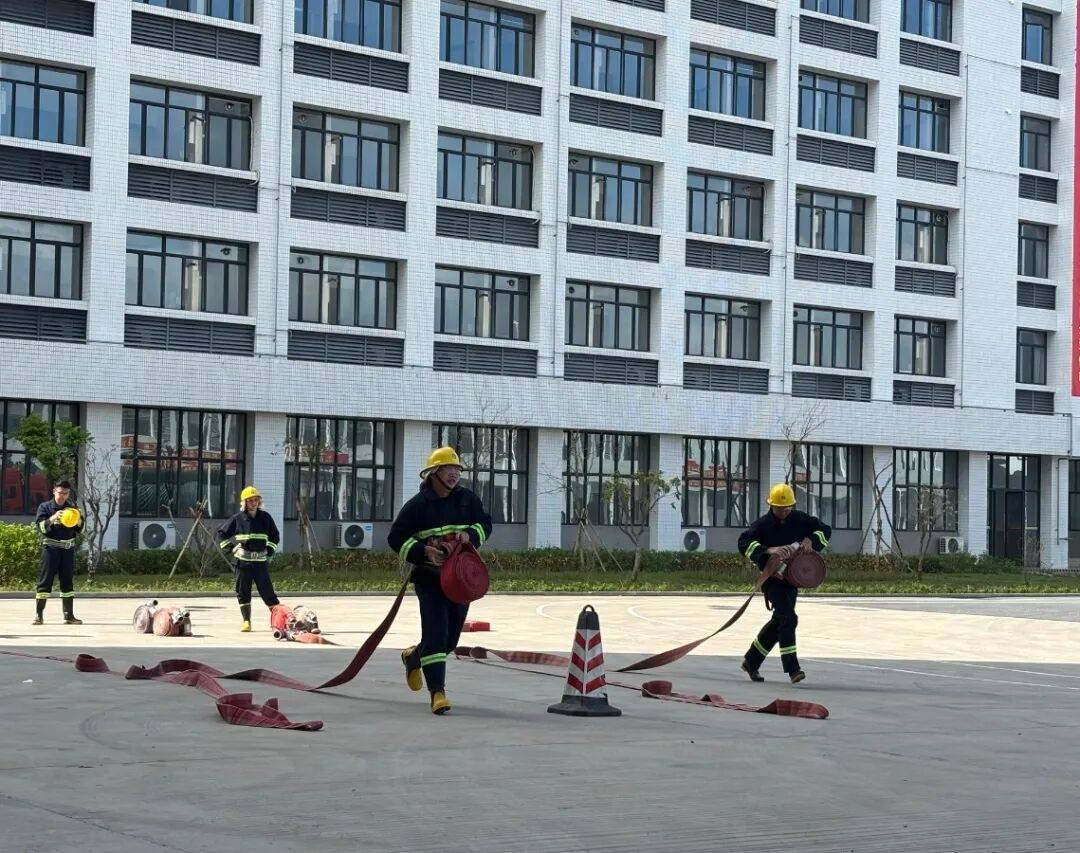 训考结合砺精兵<strong></p>
<p>比特儿海外交易平台</strong>！高新区微型消防站技能培训暨考核顺利举行