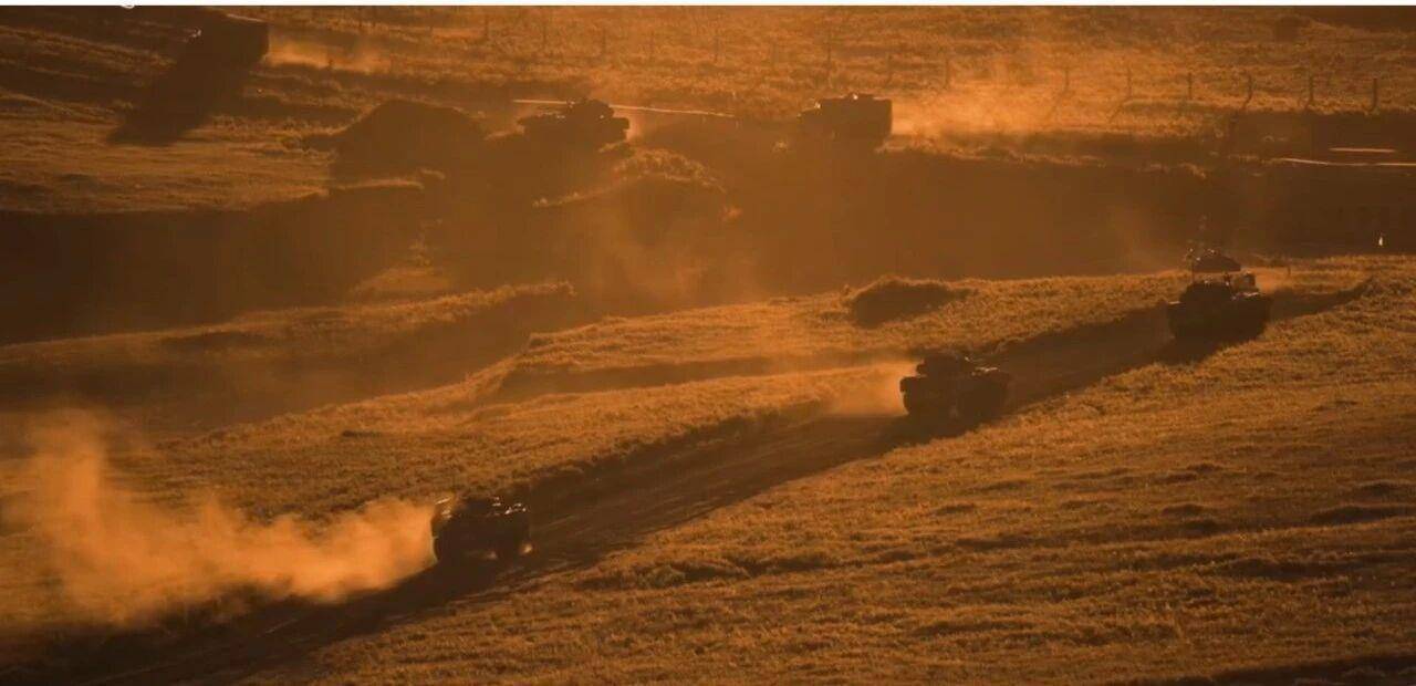 大场面！机器狗、无人机开路<strong></p>
<p>比特儿黑币</strong>，实兵对抗演练画面公布