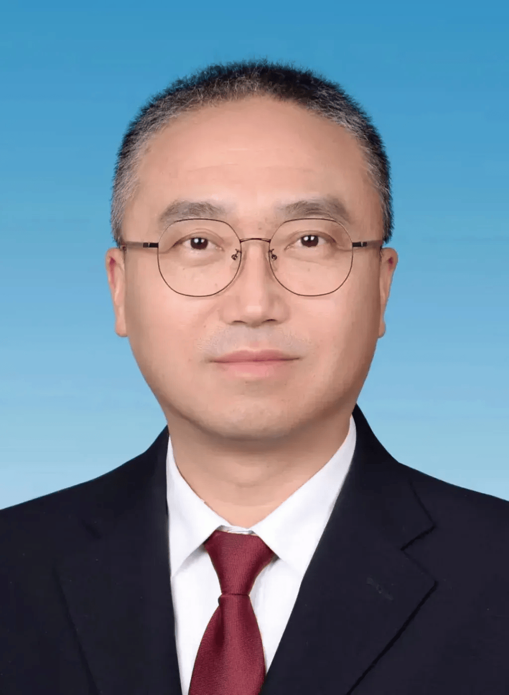 多名省级党委秘书长调整<strong></p>
<p>比特儿暂停</strong>，4人跨省履新