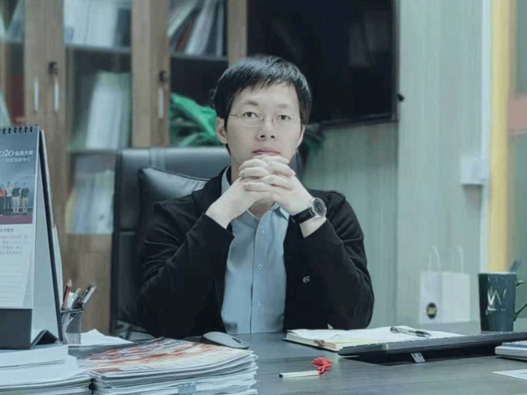 认真学习贯彻党的二十届四中全会精神<strong></p>
<p>比特儿暂停</strong>！来听听他们怎么说