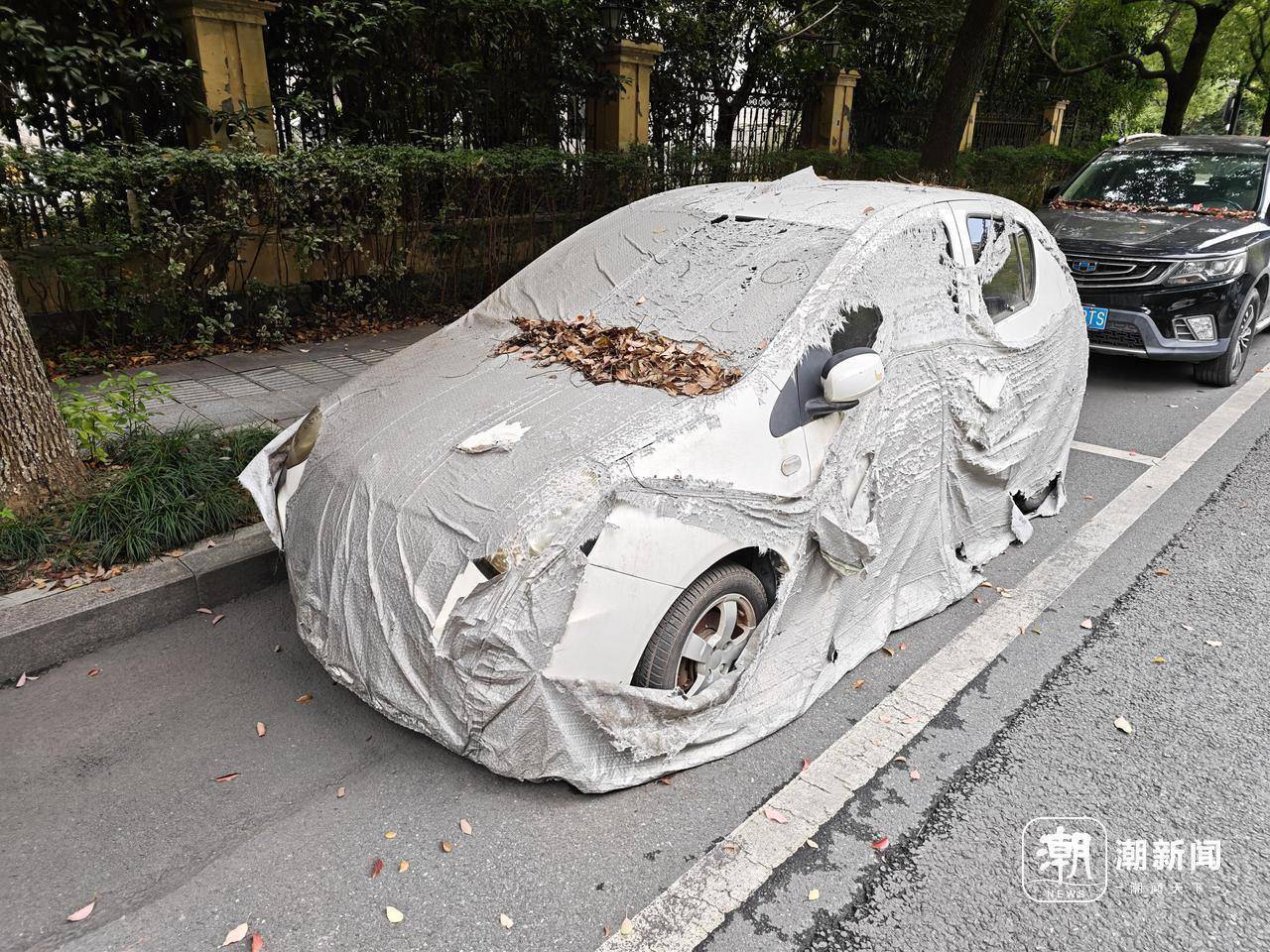 近三成疑似“僵尸车”<strong></p>
<p>桔子虚拟币</strong>，杭州这里的路边免费车位缘何成“停车场”