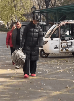 担心烧煤取暖不安全<strong></p>
<p>TBG虚拟币</strong>，山东济宁17岁男孩偷偷接爷爷奶奶进城，父亲点赞：比我做得强