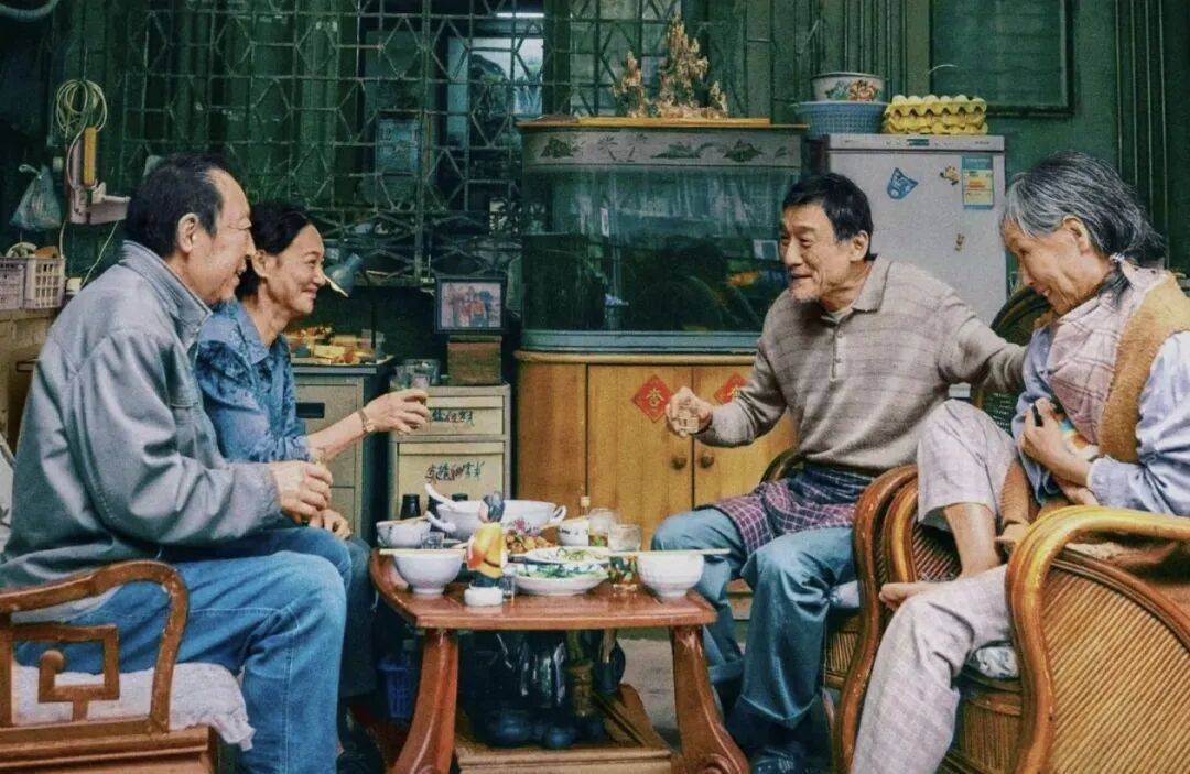 第一批丁克老后<strong></p>
<p>一键哥虚拟币</strong>，“伴侣能陪一程，但最后都要靠自己”