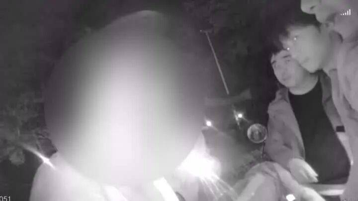 扬州一女子刷短视频惹祸：偷偷去银行取了6万现金<strong></p>
<p>CJL虚拟币</strong>，结果……