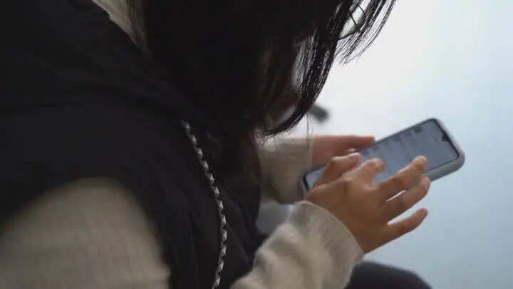 扬州一女子刷短视频惹祸：偷偷去银行取了6万现金<strong></p>
<p>CJL虚拟币</strong>，结果……