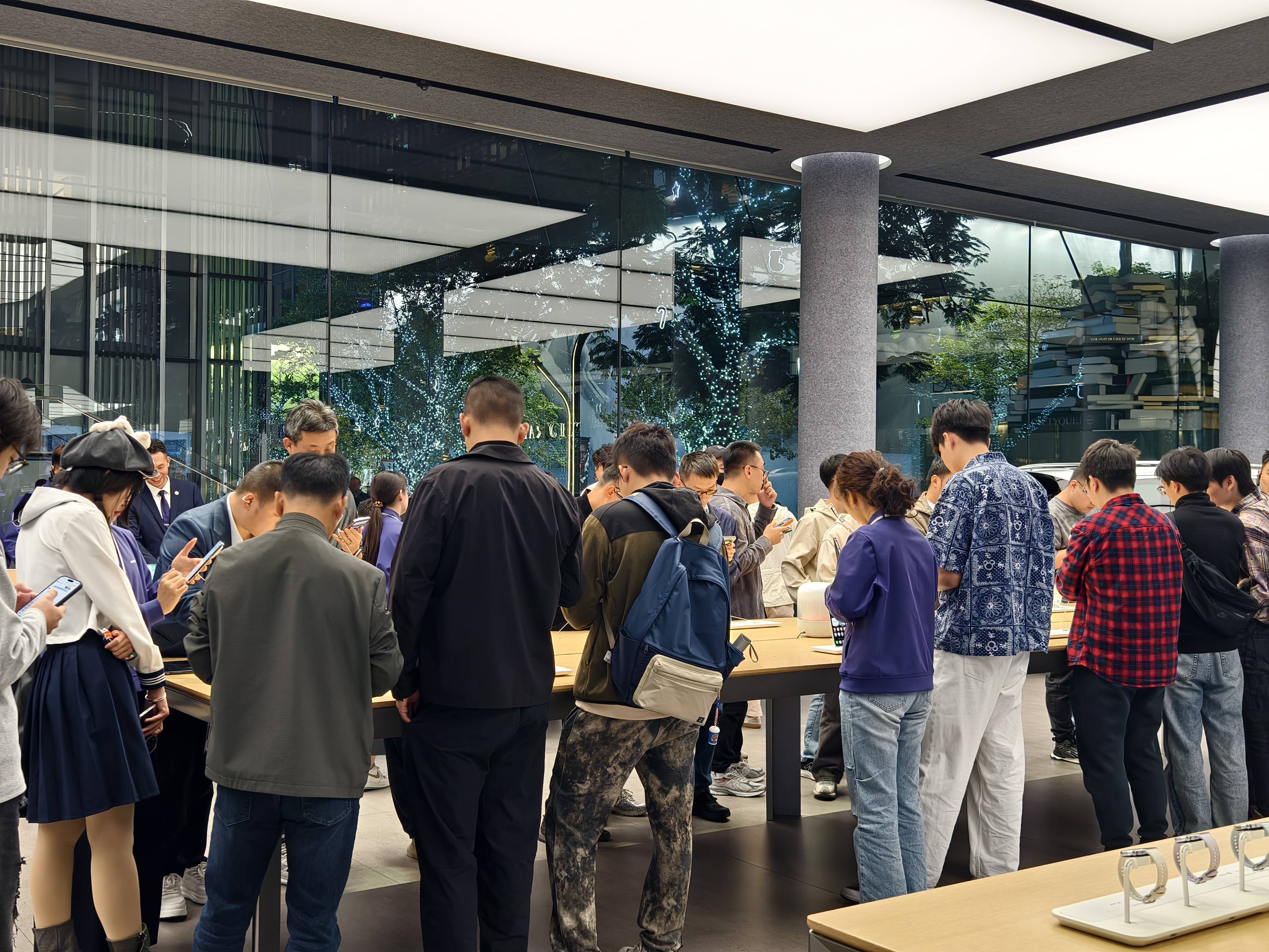 独家｜华为Mate80首批备货30万台左右<strong></p>
<p>bvv虚拟币</strong>，渠道商称“定价很有魄力”