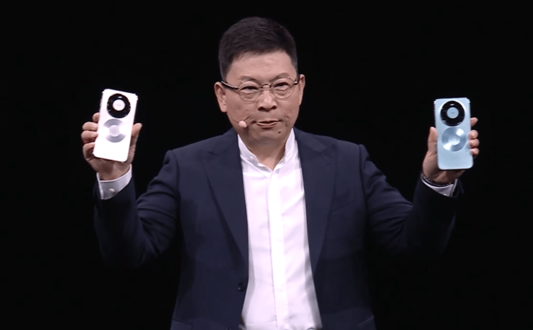 华为Mate 80<strong></p>
<p>bvv虚拟币</strong>，4699元起！网友：我真冲了！