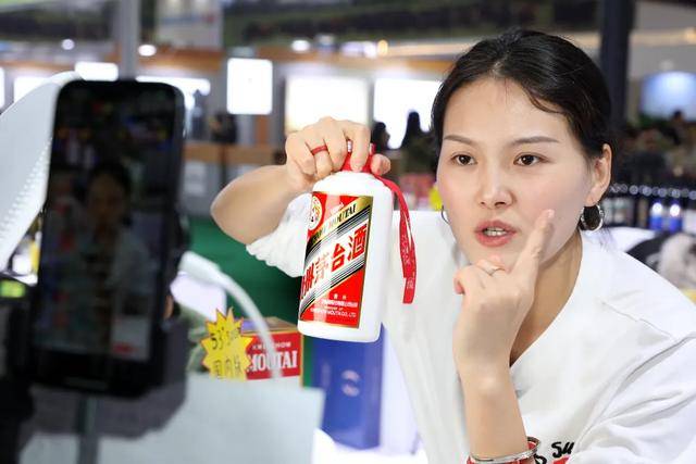 飞天茅台快逼近1499元<strong></p>
<p>所谓买虚拟币</strong>了