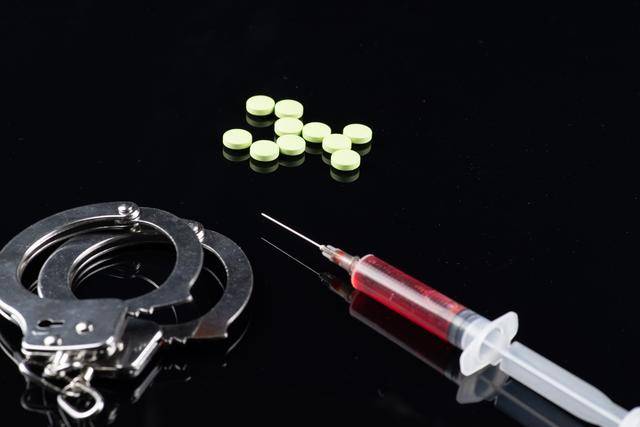 吸毒记录封存<strong></p>
<p>睿智虚拟币</strong>,为“少爷”开绿灯?