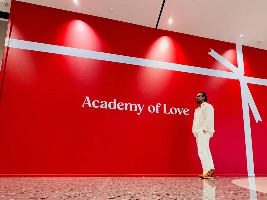 法国人在上海开店<strong></p>
<p>代虚拟币</strong>，只卖白色衣服竟然火了丨上海滩上洋掌柜