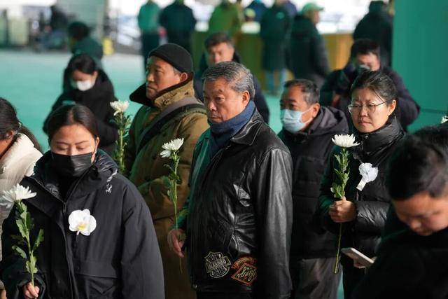 何晴之子追思：妈妈很喜欢雪<strong></p>
<p>牛玩的虚拟币</strong>，北京这场雪好像是为她而下