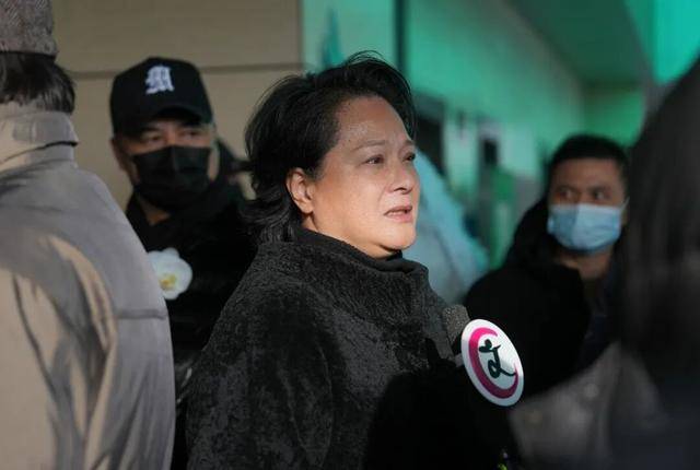 何晴之子追思：妈妈很喜欢雪<strong></p>
<p>牛玩的虚拟币</strong>，北京这场雪好像是为她而下