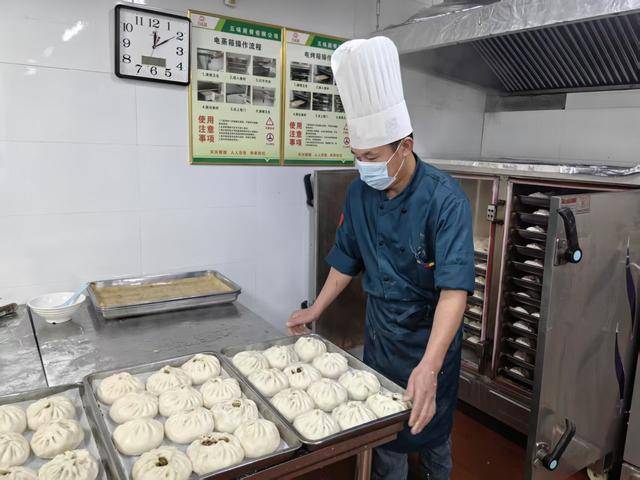 因为包子太好吃<strong></p>
<p>八宝树虚拟币</strong>，河南这家物流企业出圈了！