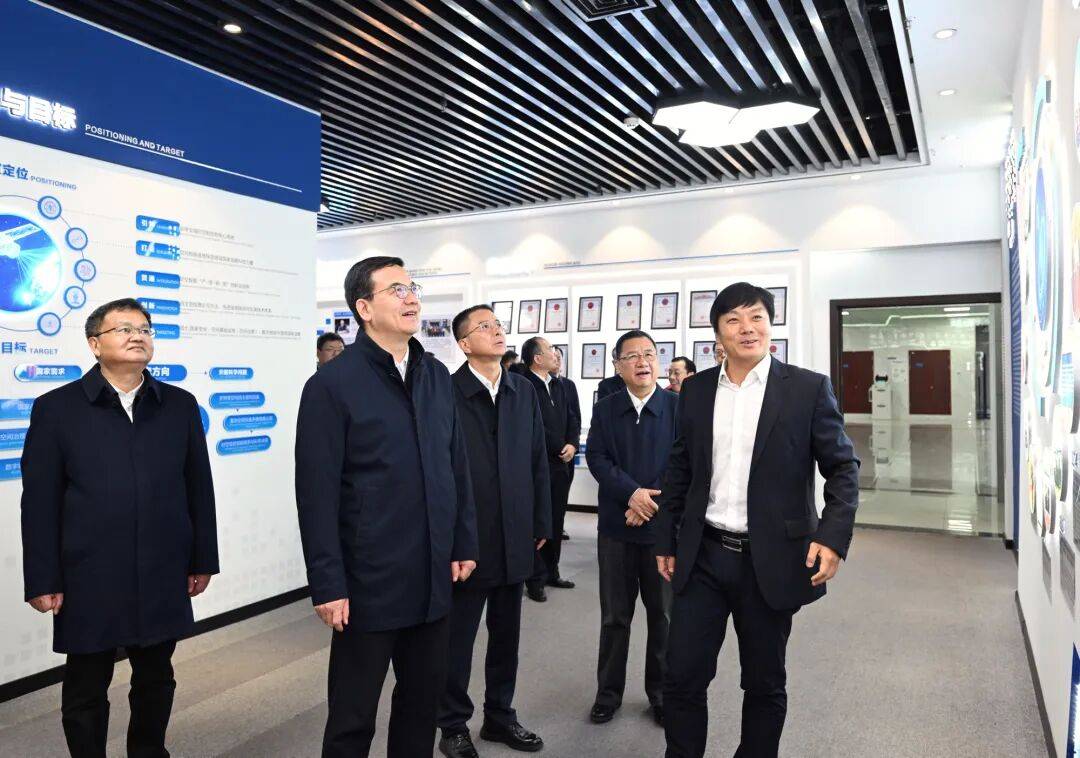 盛阅春熊征宇到武汉大学华中科技大学调研并召开座谈会