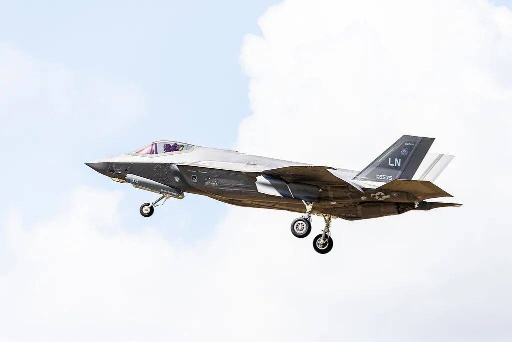 美军最大航母“福特”号停靠希腊<strong></p>
<p>虚拟币前一百</strong>，650个厕所坏了近9成，舰员上厕所排队要四五十分钟