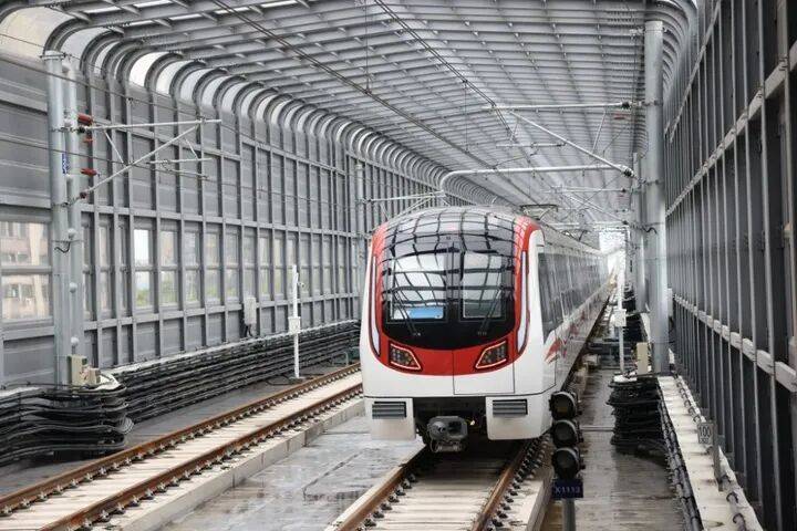 南京首条跨省地铁开通！乘客说：“我坐地铁不去哪里<strong></p>
<p>币印度虚拟</strong>，就是高兴！”
